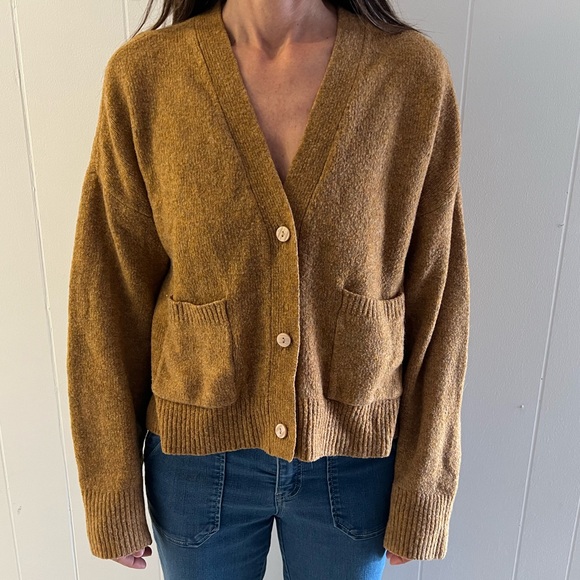 Abercrombie & Fitch Women's Cardigan Sweater - Picture 5 of 5